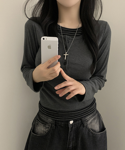 ボタンボーダーレイヤード長袖Tシャツ CHARCOAL