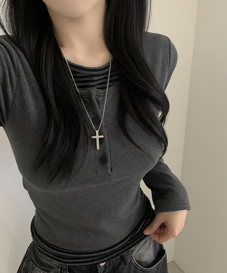 ボタンボーダーレイヤード長袖Tシャツ CHARCOAL