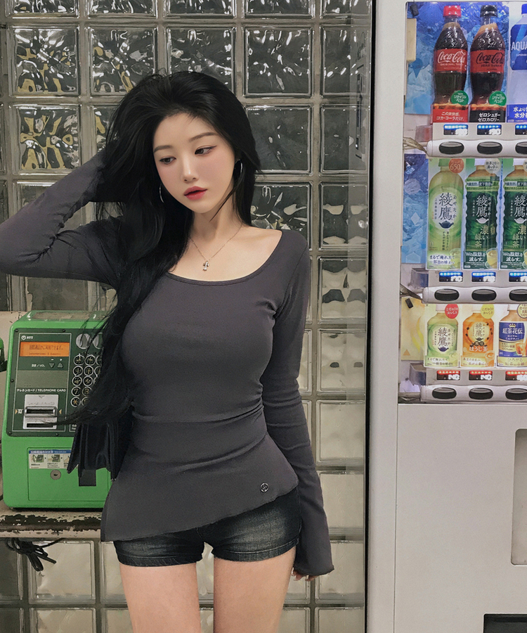 サイドシアリングスリットオフ長袖Tシャツ CHARCOAL