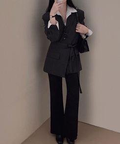 【SET】モノトーンツーボタンジャケット レイヤードラップスカート CHARCOAL