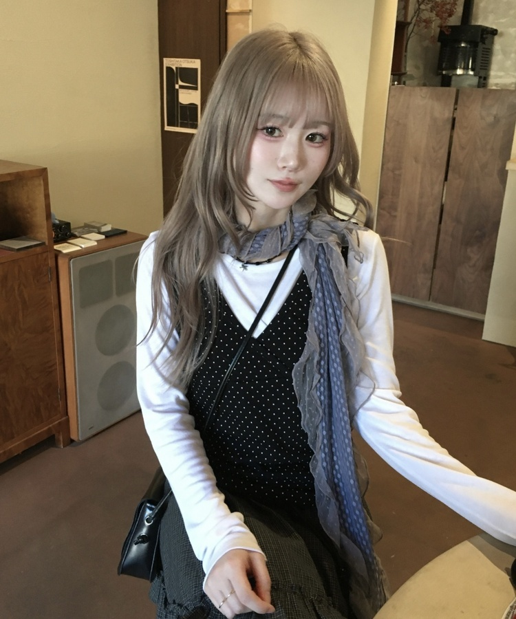 ドットVネックタンクトップ BLACK