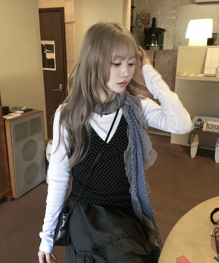 ドットVネックタンクトップ BLACK