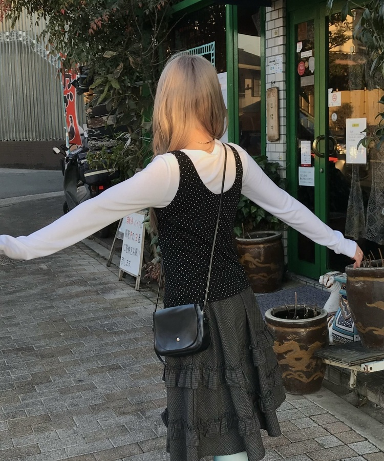 ドットVネックタンクトップ BLACK