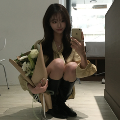 フリルストラップリボンシースルーブラウス BEIGE