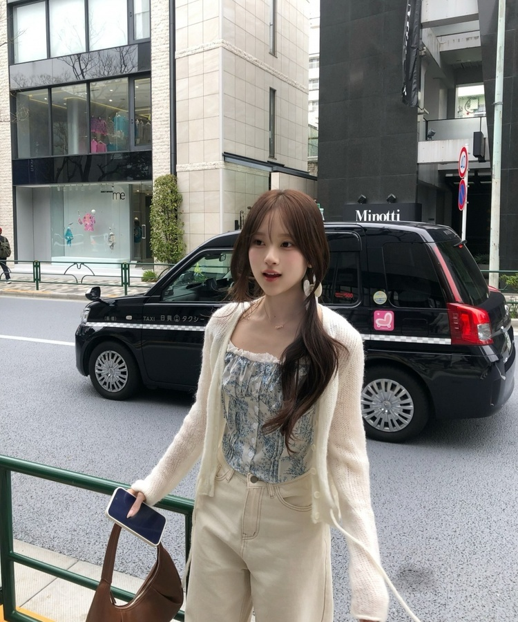 레이스 리본 뷔스티에 나시 아쿠아블루