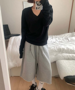 ボタン袖ルーズフィットVニット BLACK