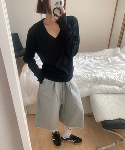 ボタン袖ルーズフィットVニット BLACK