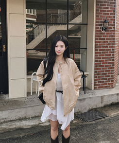 ノーカラーボタンレザーブルゾンジャケット BEIGE