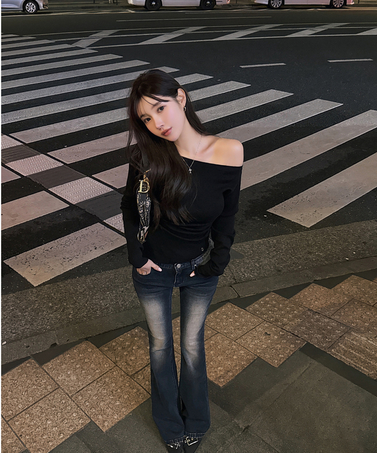 オフショルダーシアリングニット BLACK