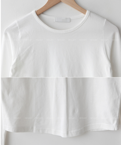 シンプルラウンド長袖Tシャツ