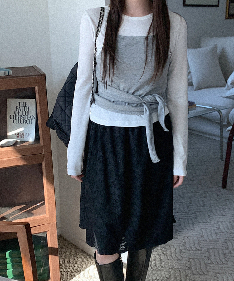 シンプルラウンド長袖Tシャツ IVORY