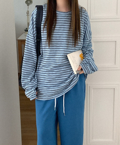 コットンボーダーボックス長袖Tシャツ SKY BLUE