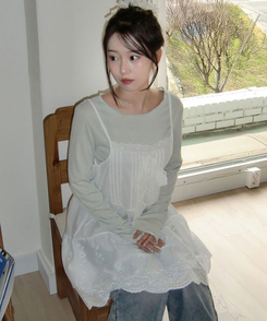 レースリボンパンチングミディワンピース IVORY