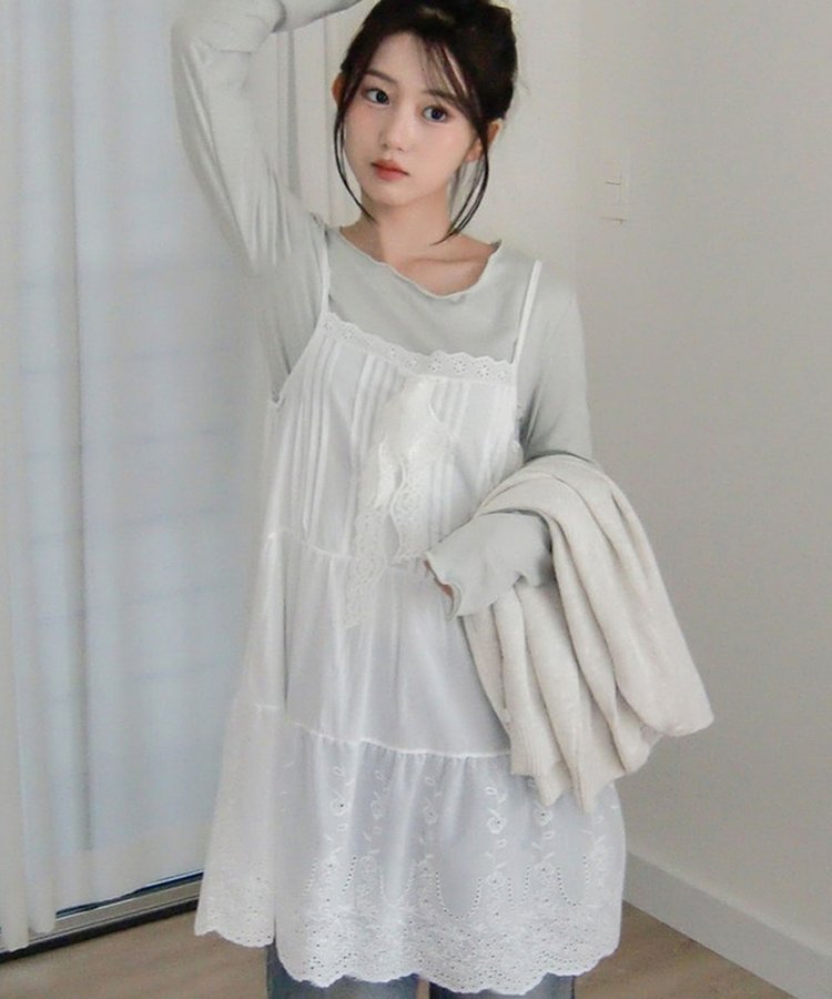 レースリボンパンチングミディワンピース IVORY