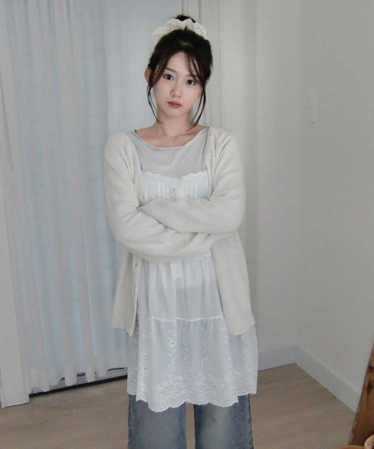 レースリボンパンチングミディワンピース IVORY