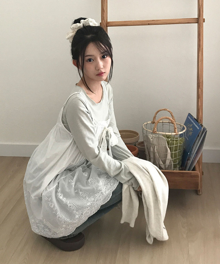 レースリボンパンチングミディワンピース IVORY