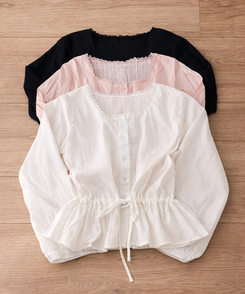リボンストリングパンチングフレアブラウス