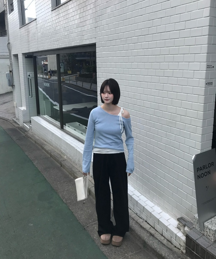 와이드 일자 뒷밴딩 데님팬츠 블랙