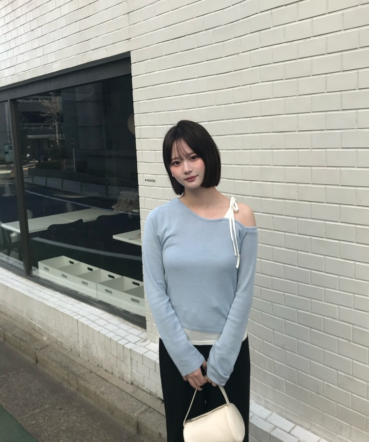 리본 오프숄더 니트 소라