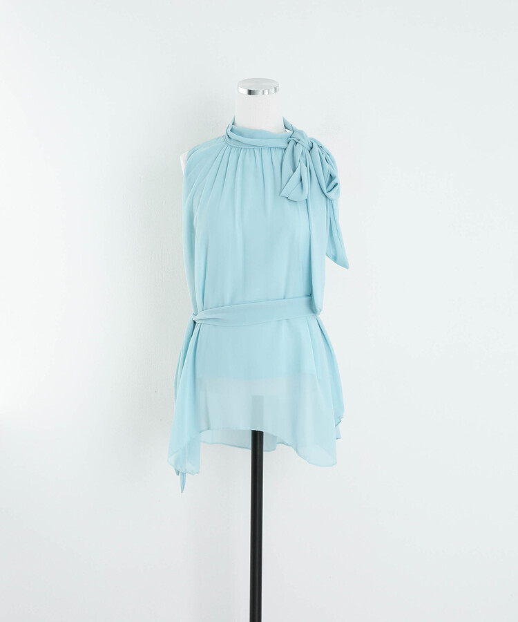 ハイネックドロストフレアブラウス