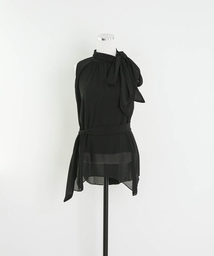 ハイネックドロストフレアブラウス