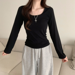 Uネックベーシック長袖Tシャツ BLACK