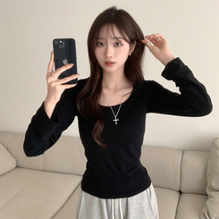 Uネックベーシック長袖Tシャツ BLACK