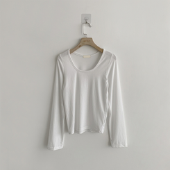 Uネックベーシック長袖Tシャツ