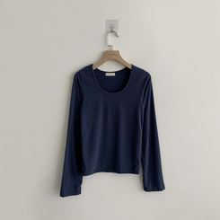 Uネックベーシック長袖Tシャツ