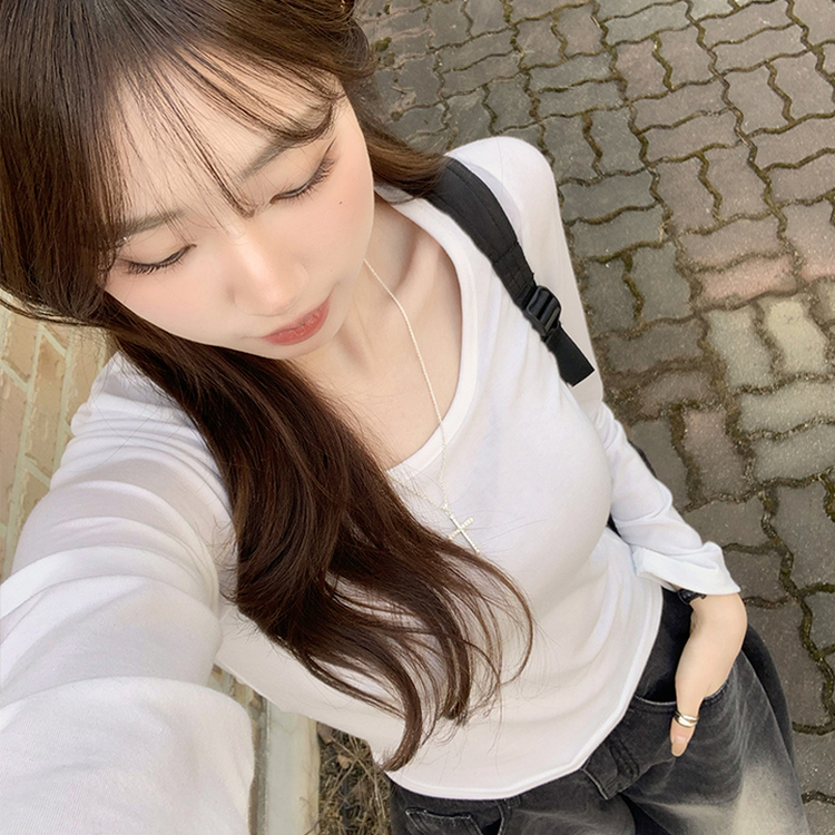 Uネックベーシック長袖Tシャツ IVORY