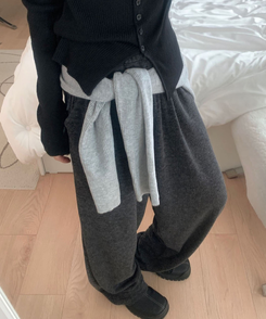 バンディングストリングニットパンツ CHARCOAL