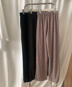 バンディングストリングニットパンツ