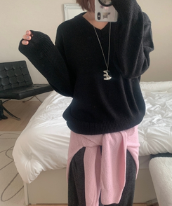 Vネックルーズニット(6color) BLACK