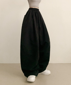 ピンテックカーブワイドパンツ BLACK