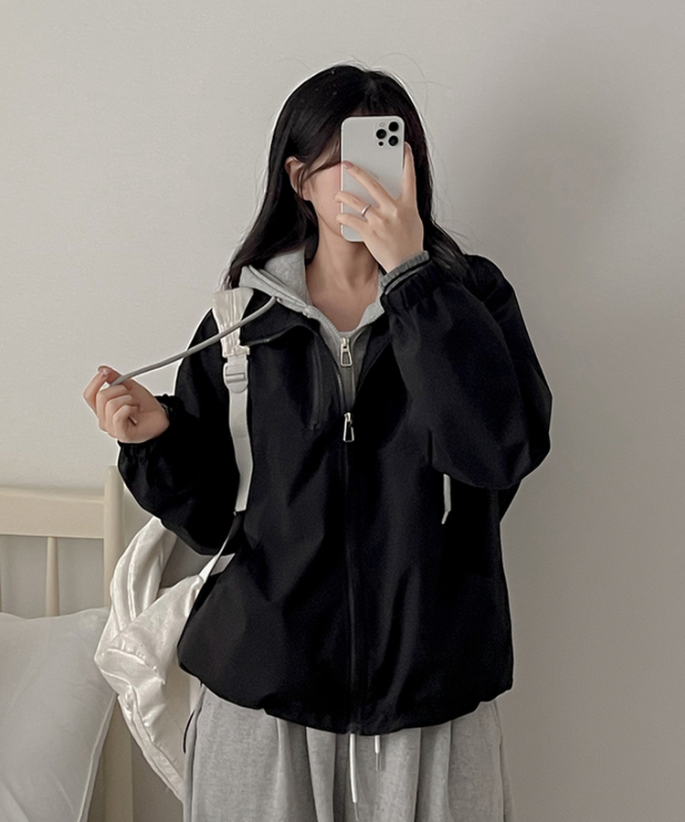 ベーシックフードウインドブレーカー BLACK