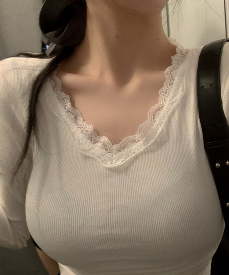 レースVネックリブ長袖Tシャツ IVORY