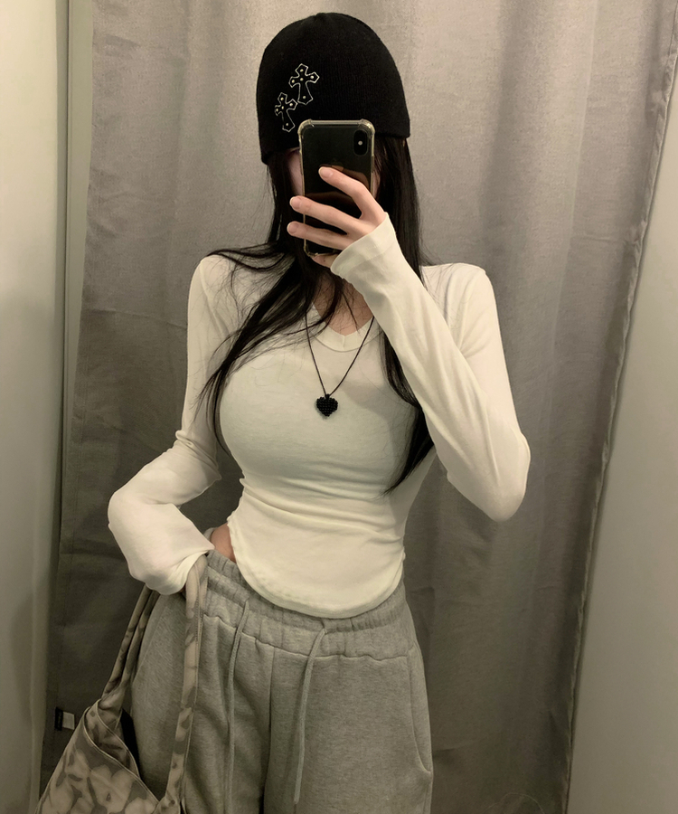 ベーシッVネック長袖Tシャツ(6color) IVORY