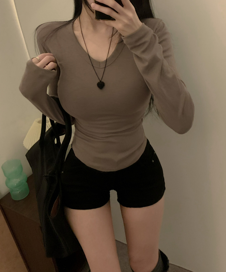 ベーシッVネック長袖Tシャツ(6color) MOCHA