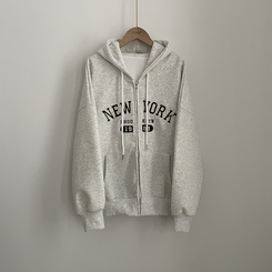 刺繍ポイントレタリングフードジップアップ(7color)