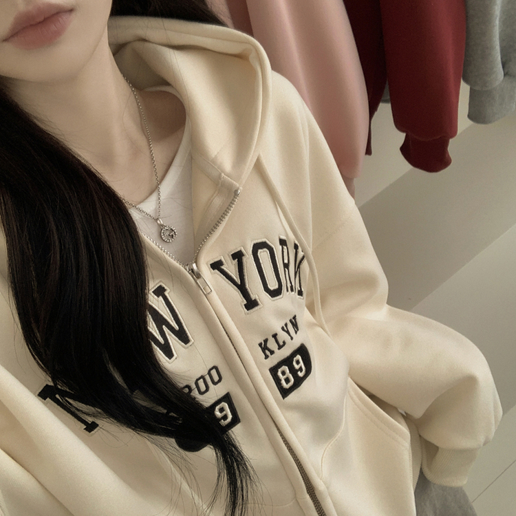 刺繍ポイントレタリングフードジップアップ(7color) CREAM