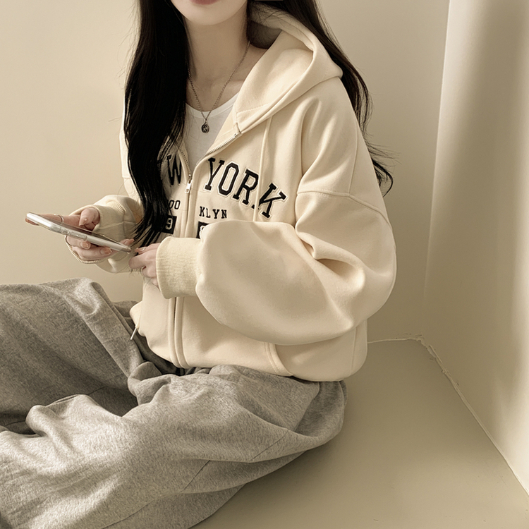 刺繍ポイントレタリングフードジップアップ(7color) CREAM