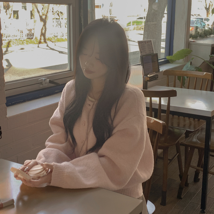 파스텔색감 도톰폭닥 보카시 라운드 박시핏 벌룬 니트 봄가디건 핑크 소라 여름쿨톤 빅사이즈 벚꽃룩 핑크