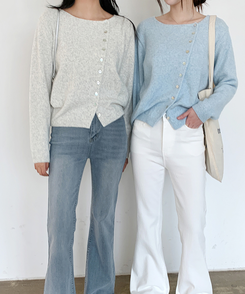 アシンメトリーボタンカーディガン SKYBLUE