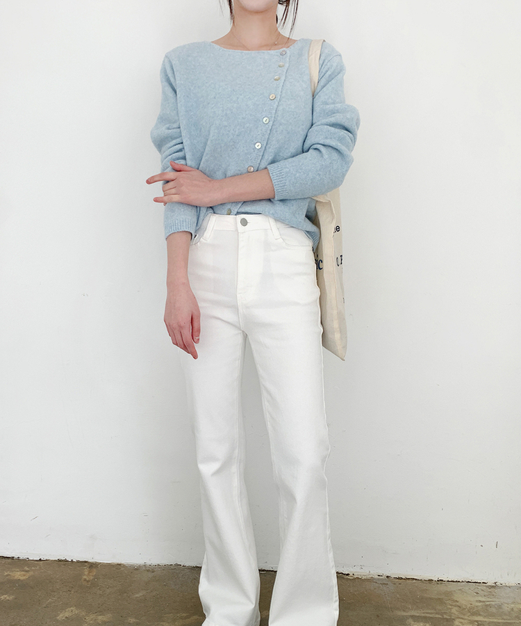 アシンメトリーボタンカーディガン SKYBLUE