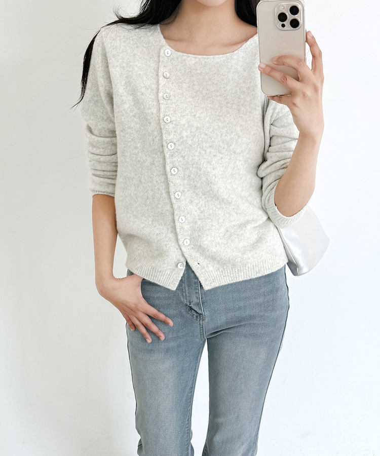 アシンメトリーボタンカーディガン OAT MELANGE