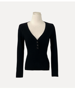 レースボタンリブニット