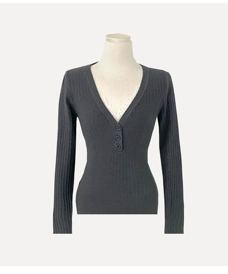 レースボタンリブニット