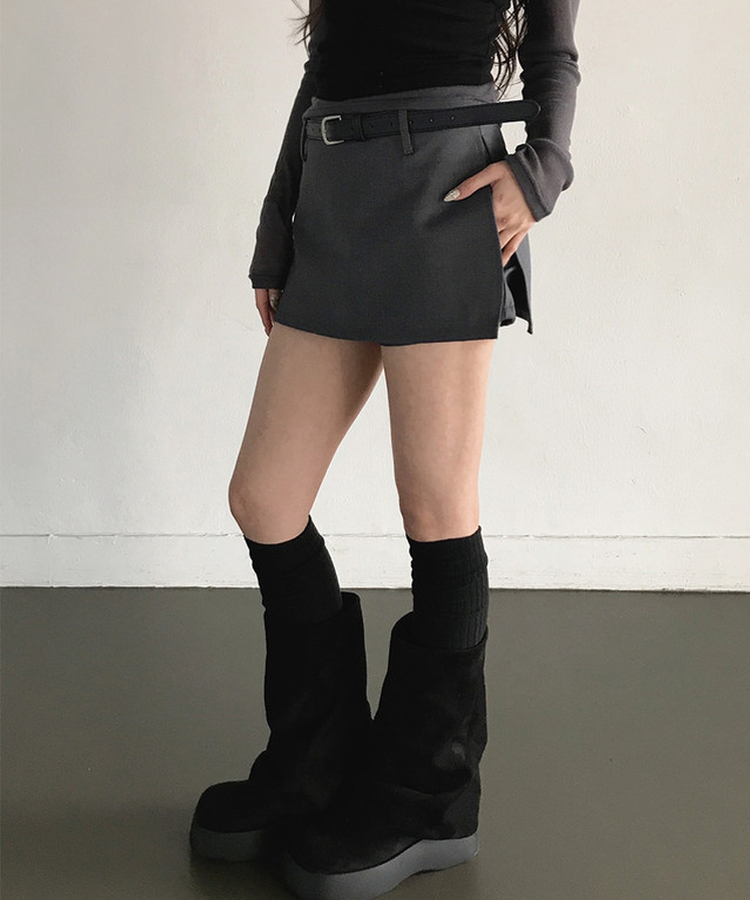 【ベルト付き】サイドスリットミニスカートパンツ CHARCOAL