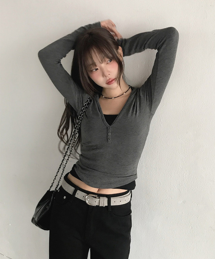 レイヤードボタンスリム長袖フードＴ CHARCOAL