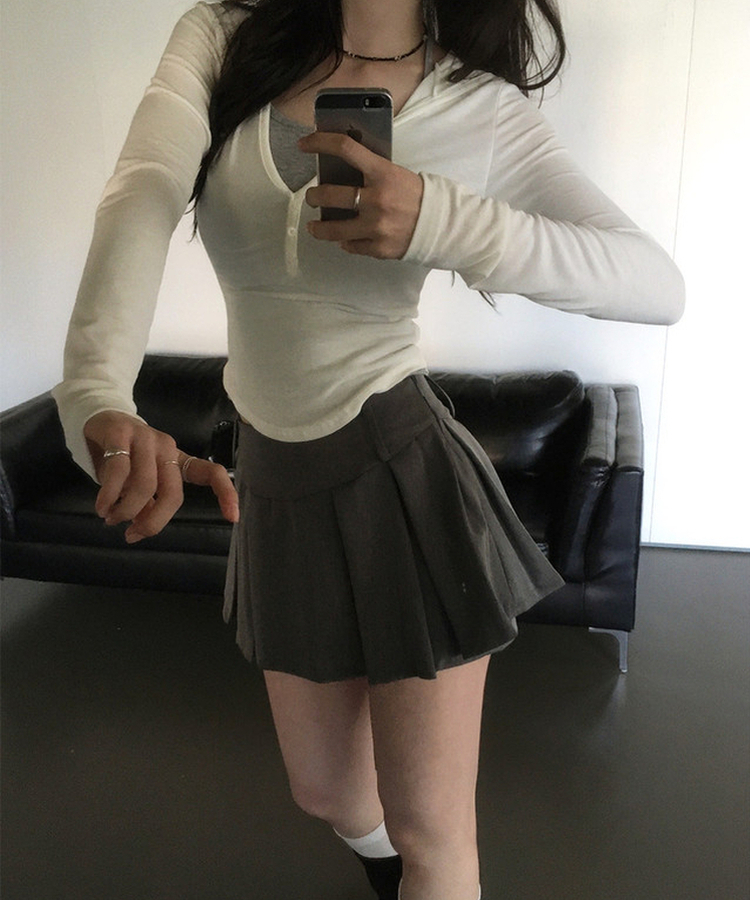 レイヤードボタンスリム長袖フードＴ IVORY